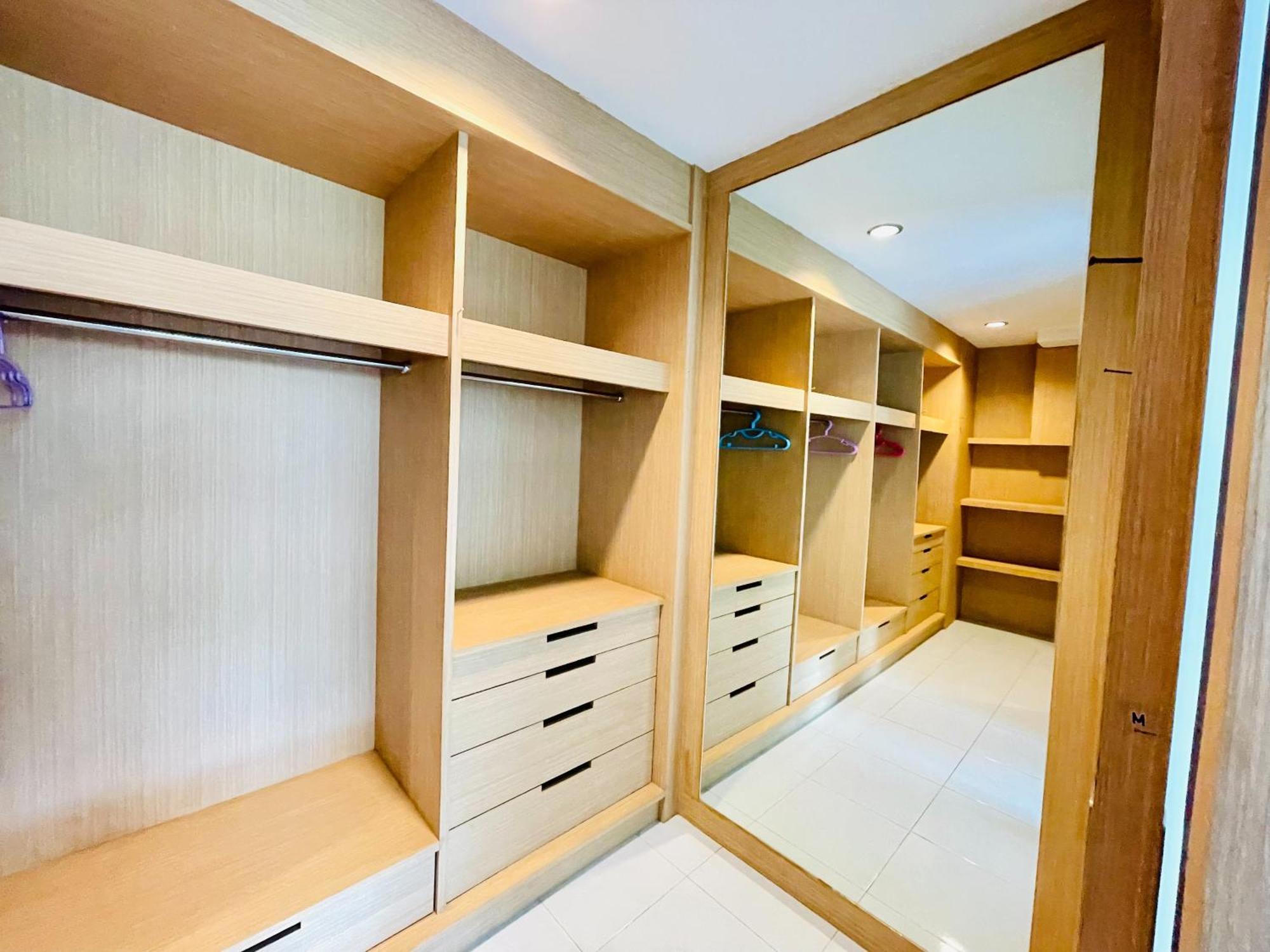 Good Nice Hotel Patong Bagian luar foto