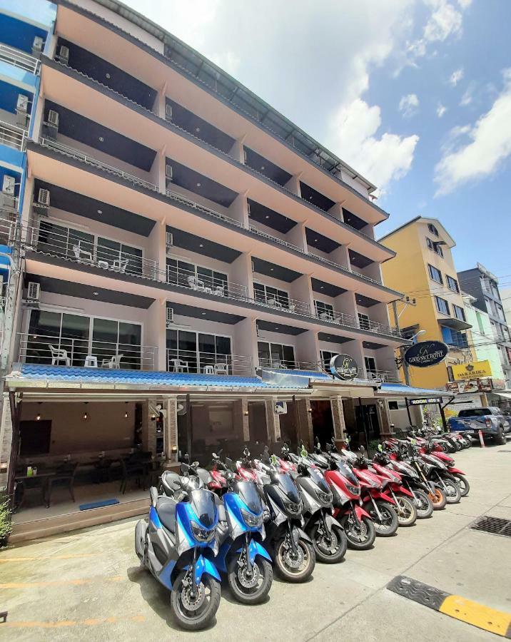 Good Nice Hotel Patong Bagian luar foto
